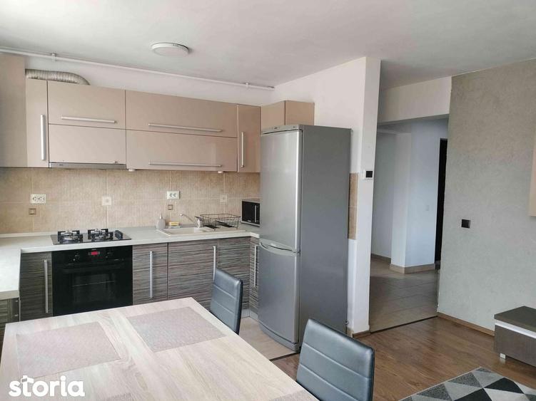 Apartament cu 3 camere în Florești