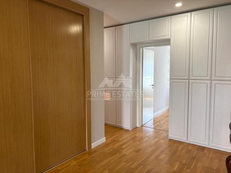 Apartament cu 3 camere decomandat, mobilat în Voluntari