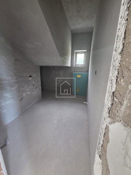 Casă cu 5 camere cu Canalizare în Șura Mică