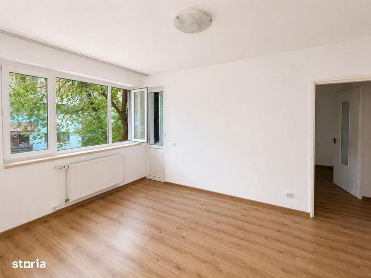 Apartament cu 3 camere decomandat în Crângași