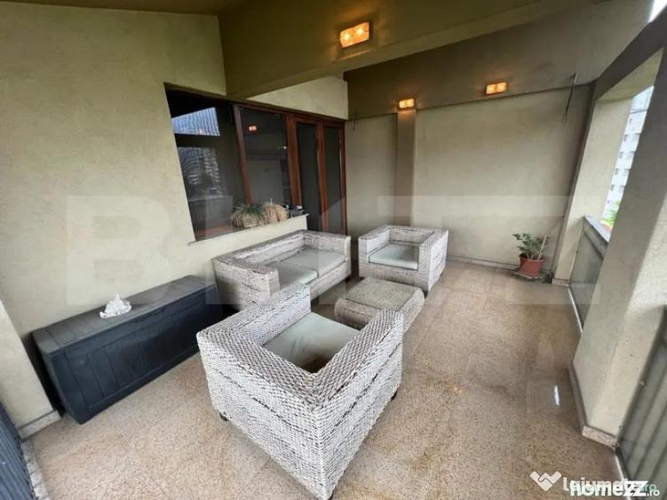 Apartament cu 3 camere decomandat în 1 Mai