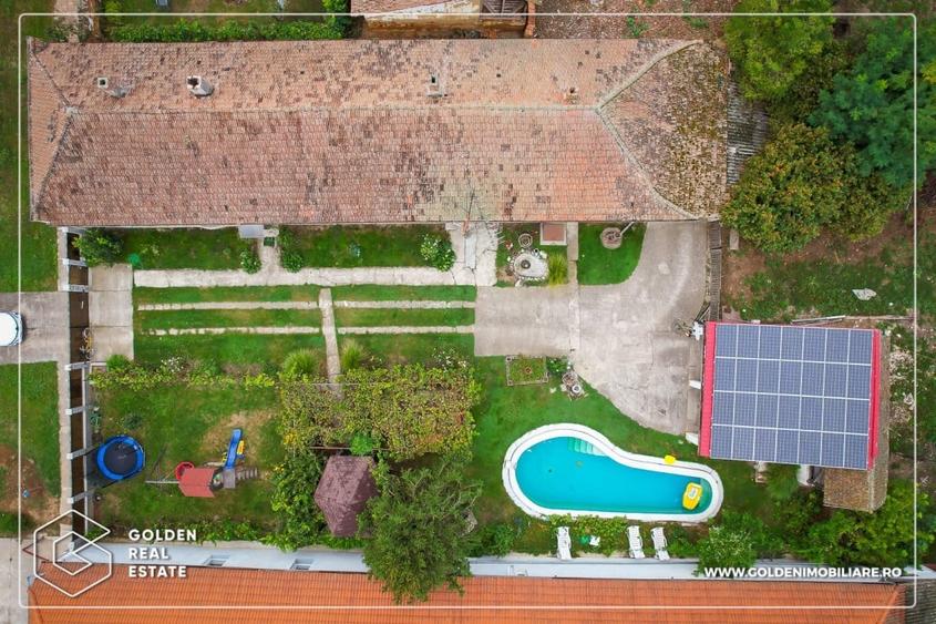 Casă individuală cu 4 camere cu Piscina în Peciu Nou