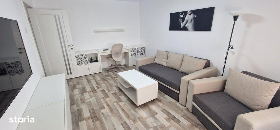 Apartament cu 2 camere decomandat, mobilat în Boema