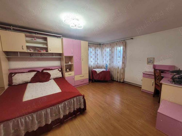 Casă cu 6 camere cu Teren 671 Mp în Câmpulung Moldovenesc