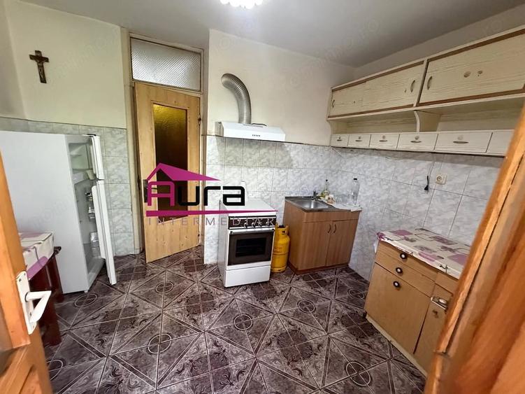 Apartament cu 3 camere decomandat în C5