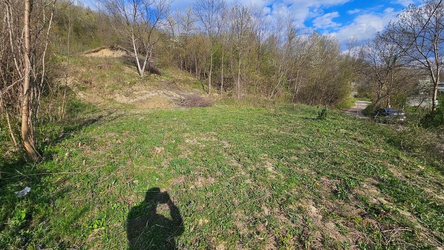Teren Construcții intravilan de 1800 mp, în Brebu Megieșesc