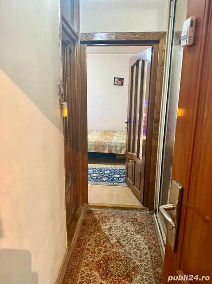 Garsonieră decomandată în Comuna din Paris