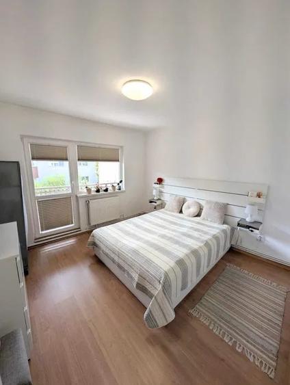 Apartament cu 2 camere decomandat, mobilat în Central