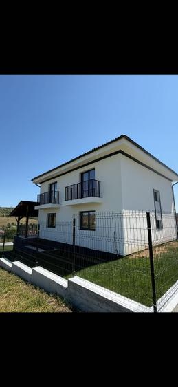 Casă cu 3 camere în Central