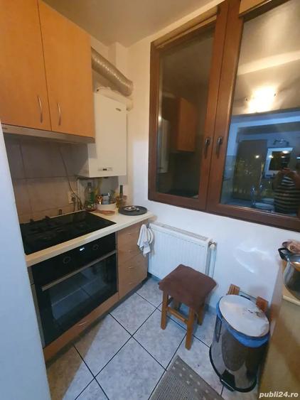 Apartament cu 2 camere decomandat, mobilat în Central