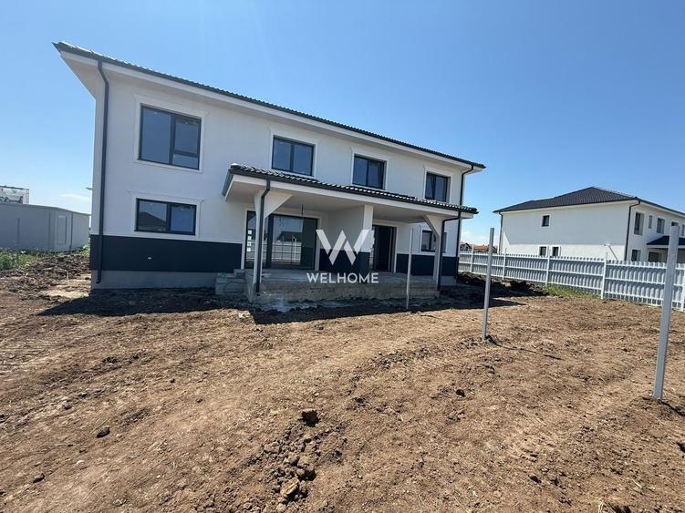Duplex cu 4 camere cu Canalizare în Șura Mică