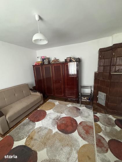 Casă cu 3 camere cu Teren 358 Mp în Central