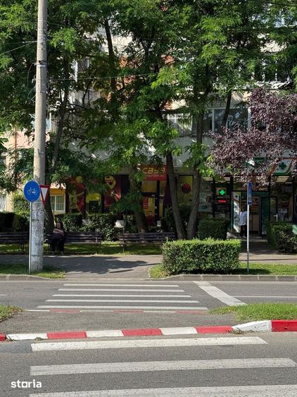 Spațiu comercial, de 74 mp, în Central