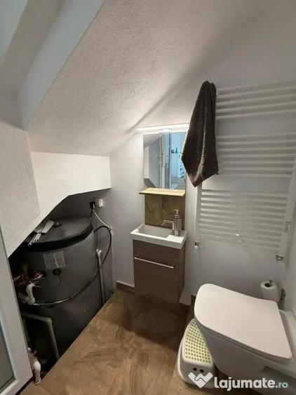 Casă cu 4 camere cu Teren 227 Mp în Central