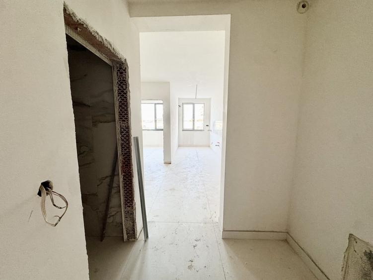 Apartament cu 2 camere decomandat în Giroc