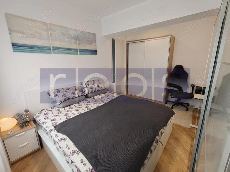 Apartament cu 3 camere decomandat, mobilat în Central