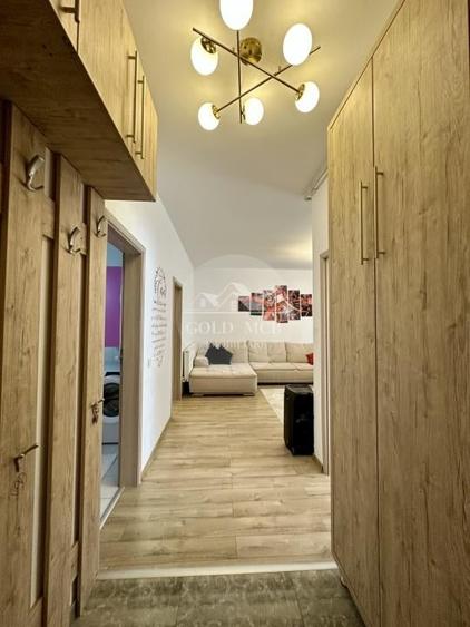 Apartament cu 3 camere semidecomandat, mobilat în Dudu