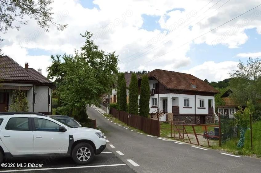 Casă cu Teren 600 Mp în Nucșoara