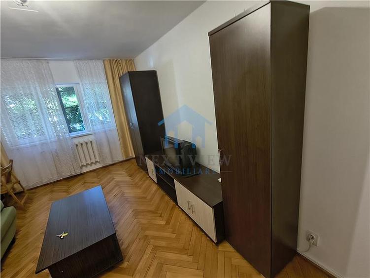 Apartament cu 2 camere decomandat în Zorilor