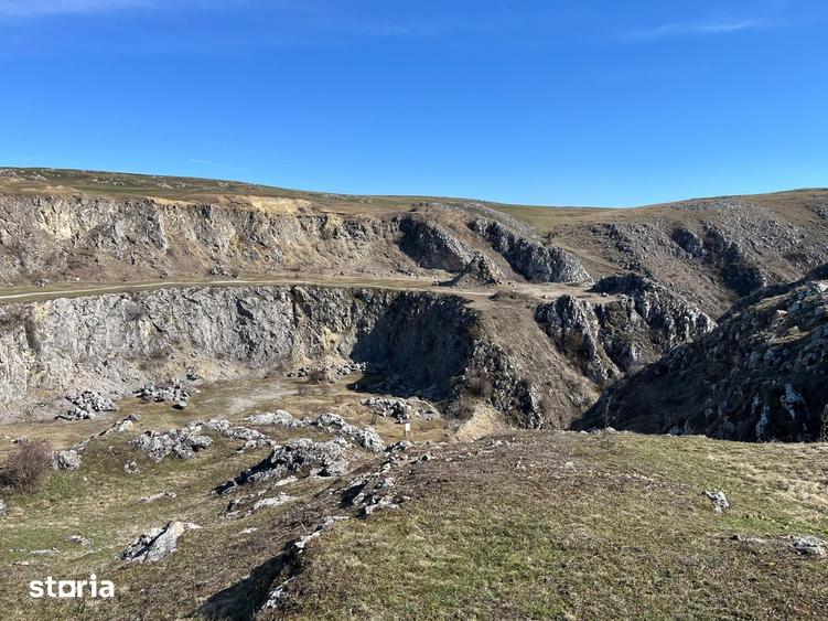 Teren de 449.03 mp, în Tureni