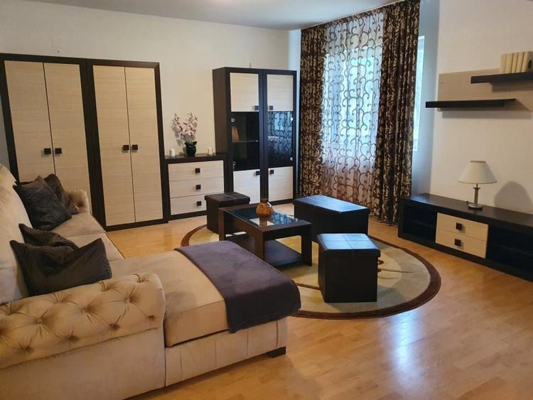 Garsonieră decomandată în Băneasa