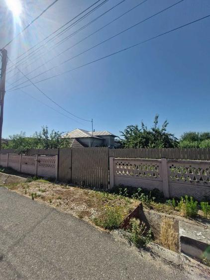 Casă cu 4 camere în Smârdioasa