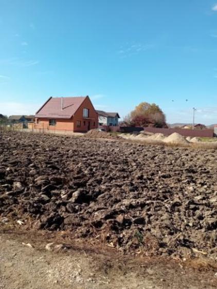 Teren Construcții intravilan de 1853 mp, în Lunca Calnicului