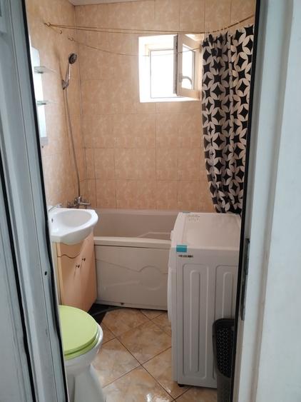 Apartament cu 3 camere semidecomandat în Fortuna