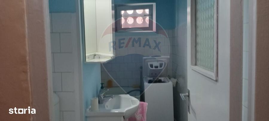 Apartament cu 2 camere semidecomandat în Aurel Vlaicu