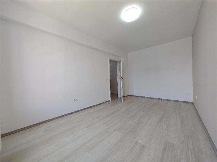 Apartament cu 2 camere decomandat în Avantgarden