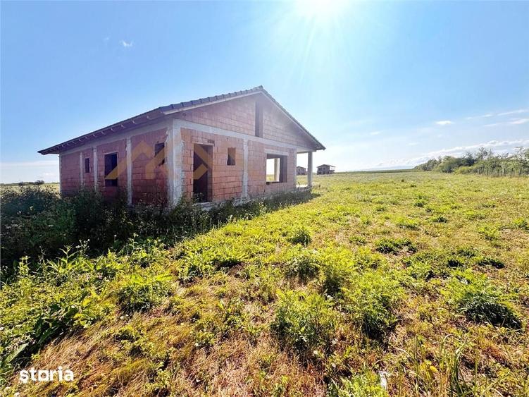 Casă cu 3 camere cu Teren 500 Mp în Păulești