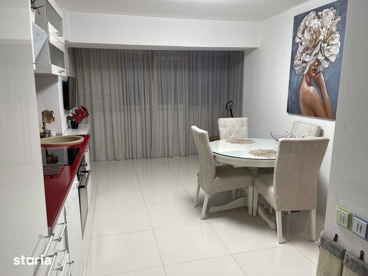 Apartament cu 2 camere decomandat în Vitan