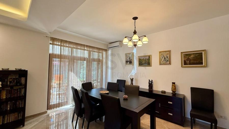 Casă individuală cu 10 camere cu Piscina în Nord
