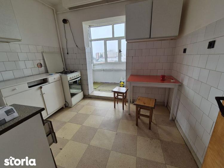 Apartament cu 3 camere decomandat, mobilat în Exercițiu