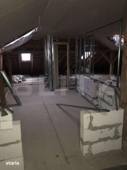 Apartament cu 5 camere în Cetate