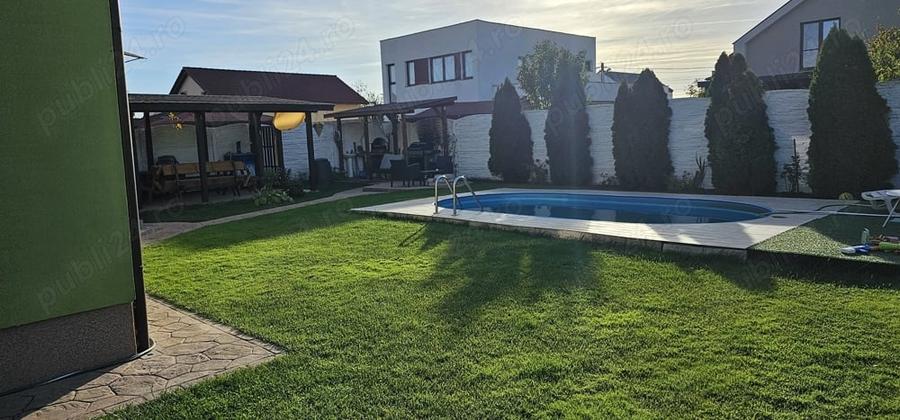 Casă cu 4 camere cu Teren 500 Mp în Săcălaz