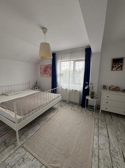 Casă individuală cu 4 camere cu Teren 400 Mp în Tunari