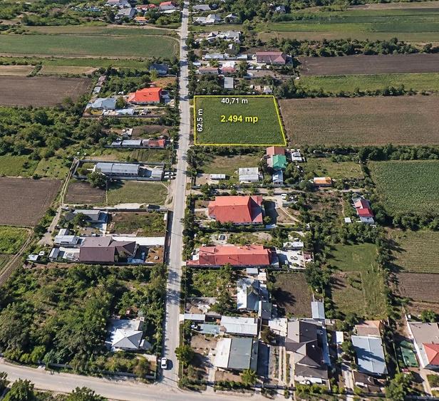 Teren de 2700 mp, în Merei