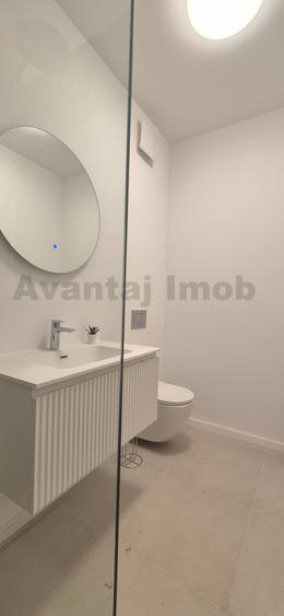 Apartament cu 3 camere decomandat în Domenii