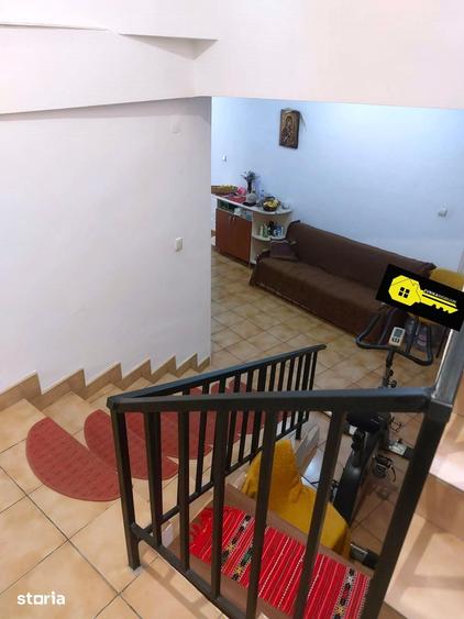 Casă cu Teren 646 Mp în Rogerius
