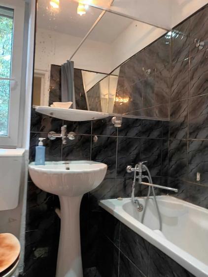 Apartament cu 2 camere decomandat în Ultracentral
