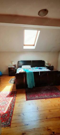 Casă cu 5 camere cu Teren 342 Mp în Ultracentral