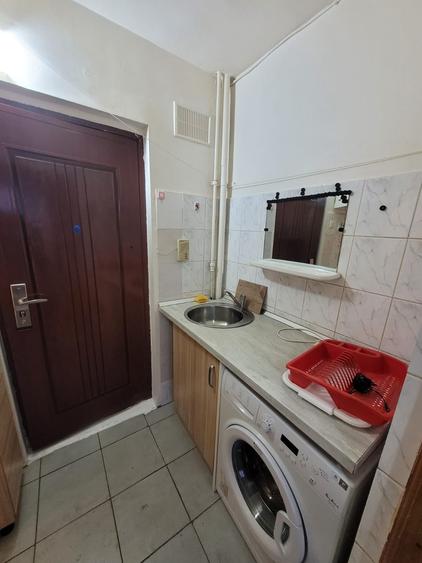 Garsoniera cu baie proprie - 5