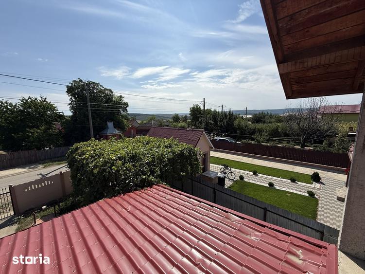 Casa 215mp, P+M, teren 2500mp, la strada, Dumesti - 6