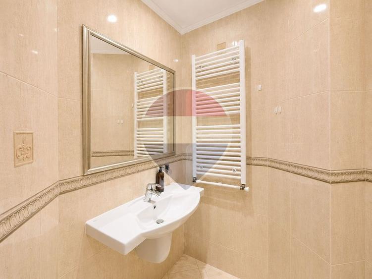 Apartament cu 3 camere, mobilat în Nord