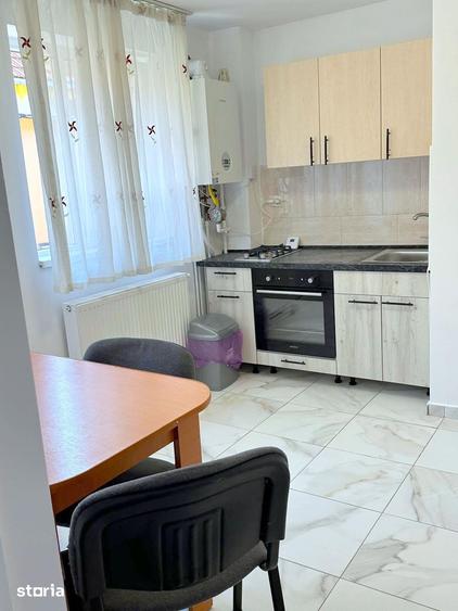 Garsonieră decomandată, mobilată în Central