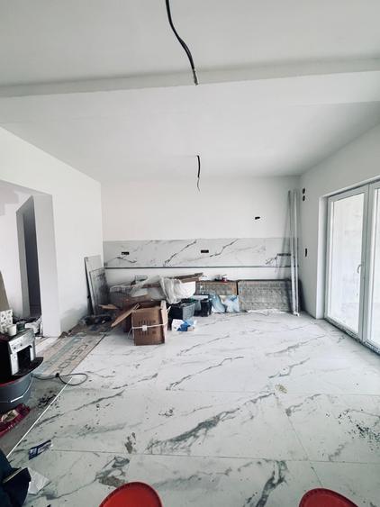 Duplex cu 4 camere cu Canalizare în Moșnița Nouă