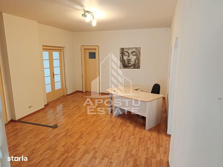 Apartament cu 4 camere în Cetății
