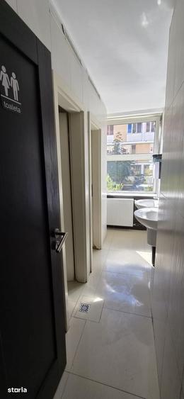 Spațiu comercial, de 80 mp, în Complex Studențesc