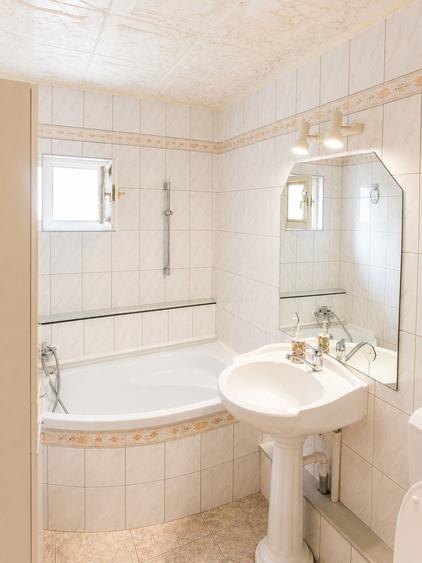 Apartament cu 3 camere decomandat în Unirii Nord